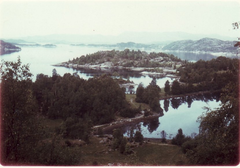 Valøya utsikt frå Høgehaugen ca 1973